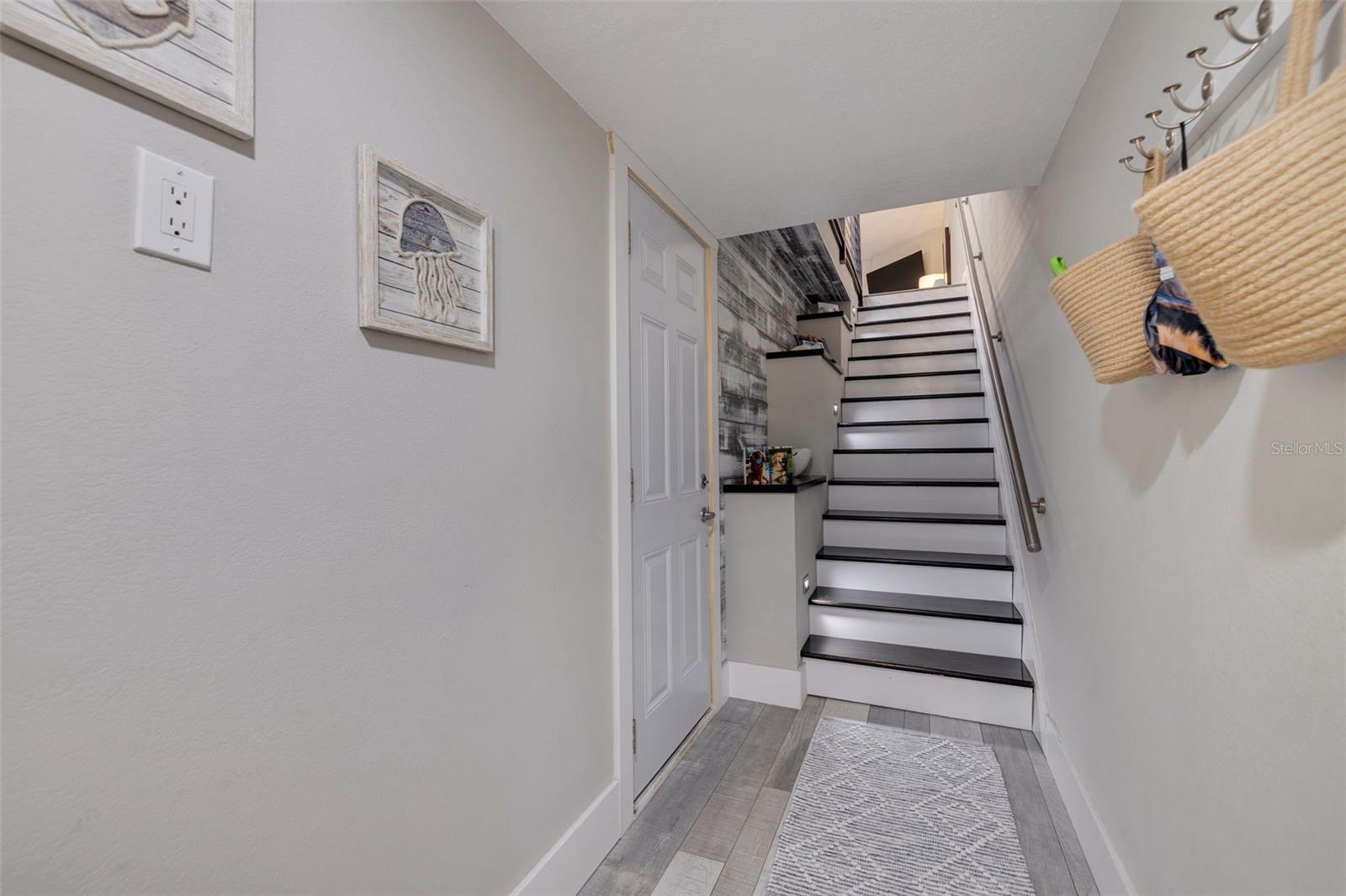 Image 4 of 44 For 120 1st Street E 109