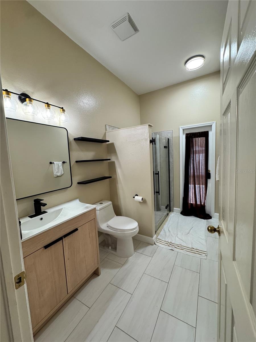 Image 19 of 27 For 6213 Ashfield Place