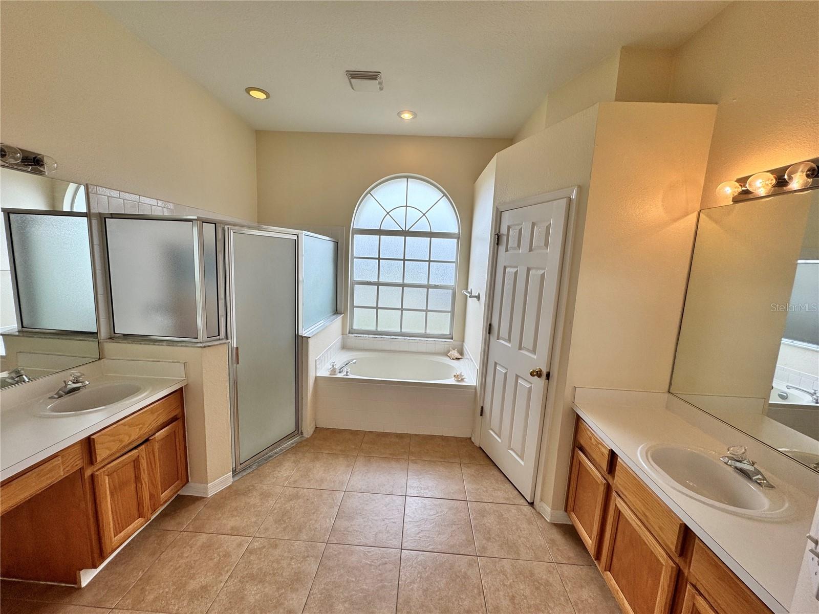Image 8 of 27 For 6213 Ashfield Place