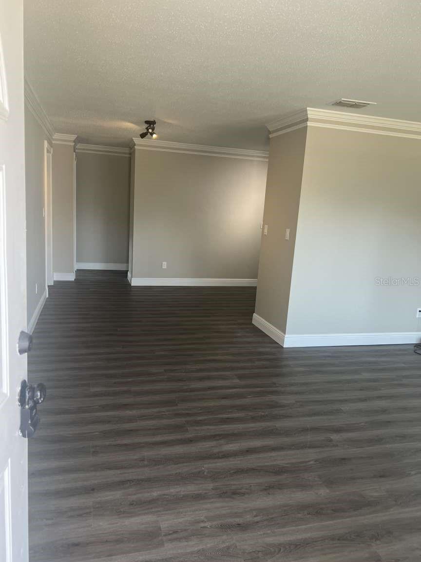 Image 3 of 17 For 639 48th Avenue N
