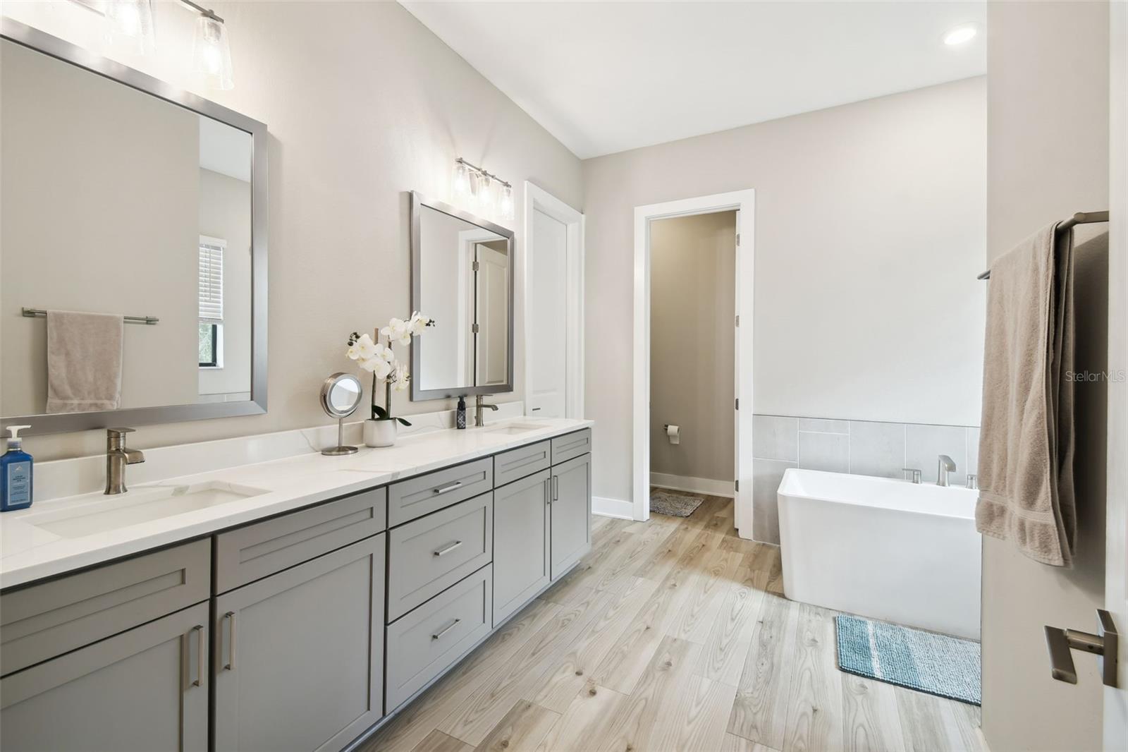 Image 30 of 62 For 13334 Oldenburg Drive