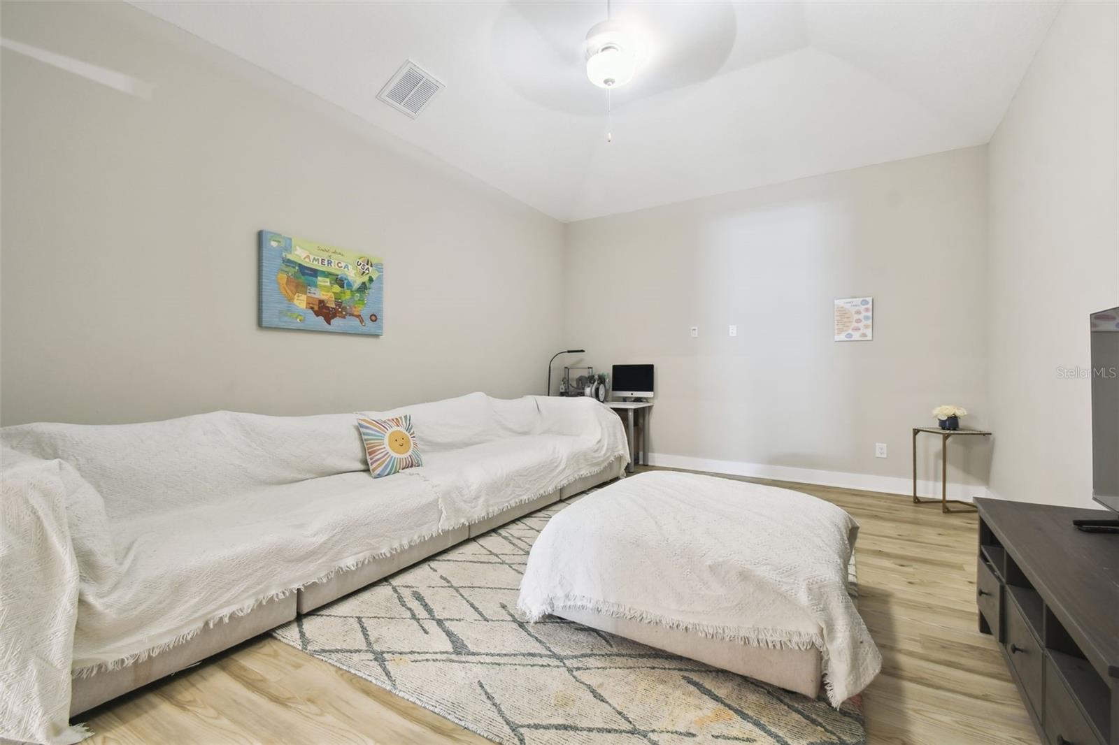 Image 37 of 62 For 13334 Oldenburg Drive