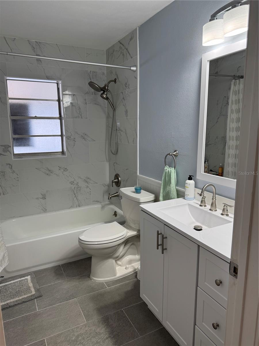Image 26 of 35 For 6527 West Shore Circle