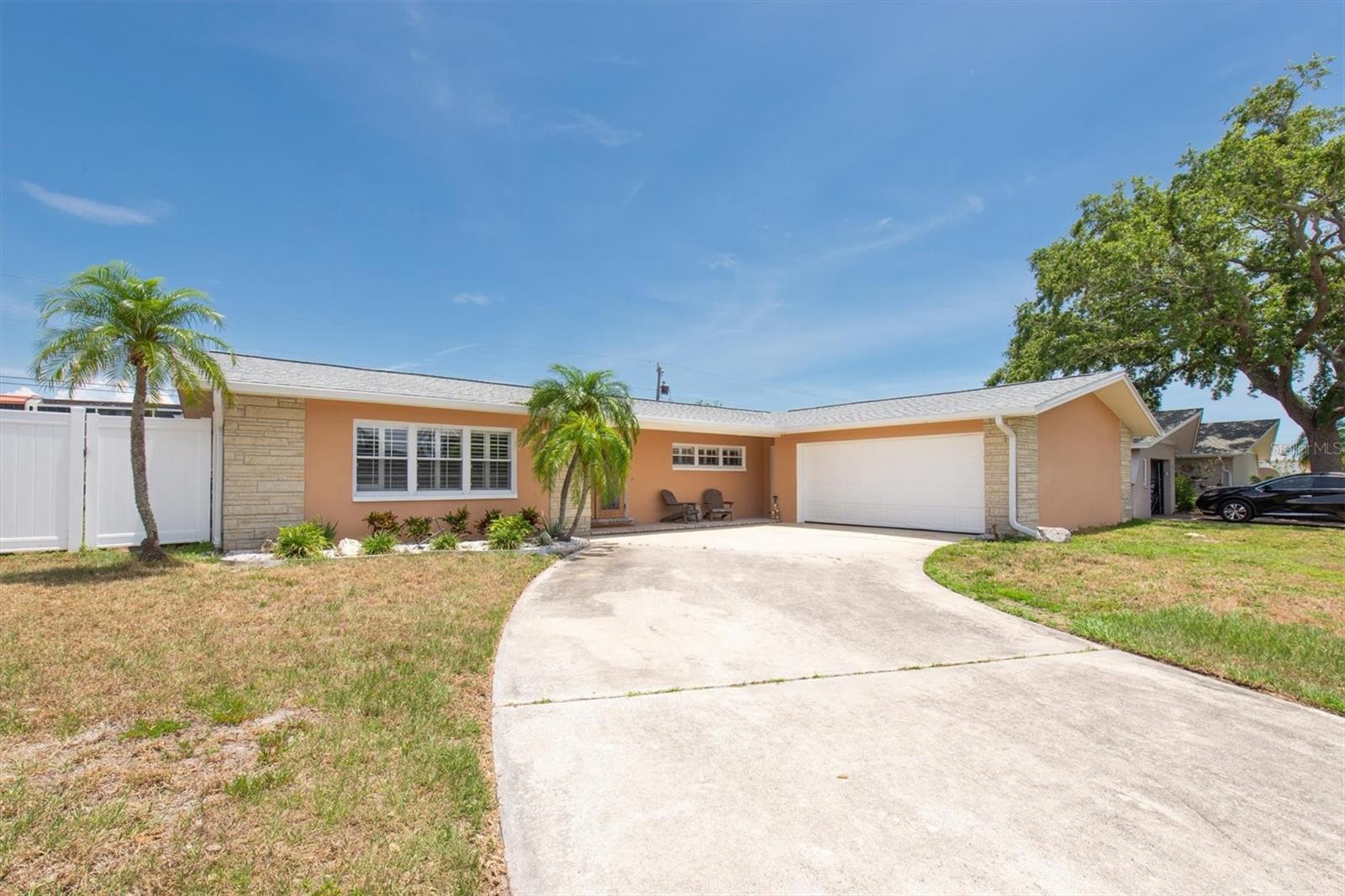 Details for 9591 Commodore Drive, SEMINOLE, FL 33776