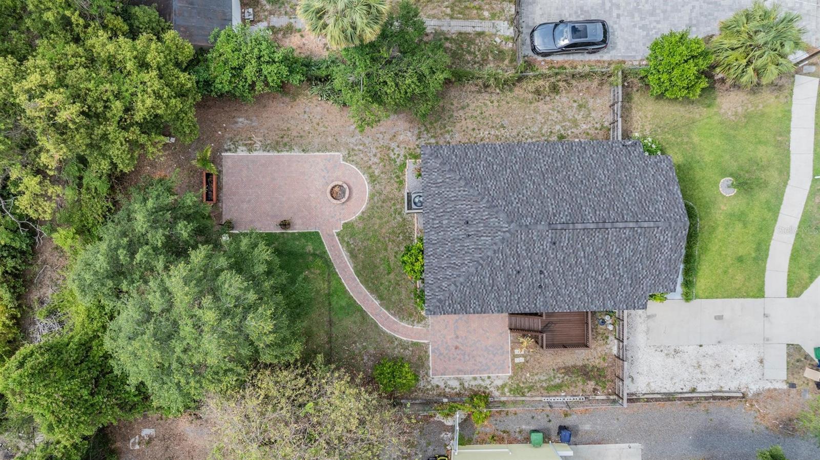Listing photo id 28 for 4205 Suwanee Avenue