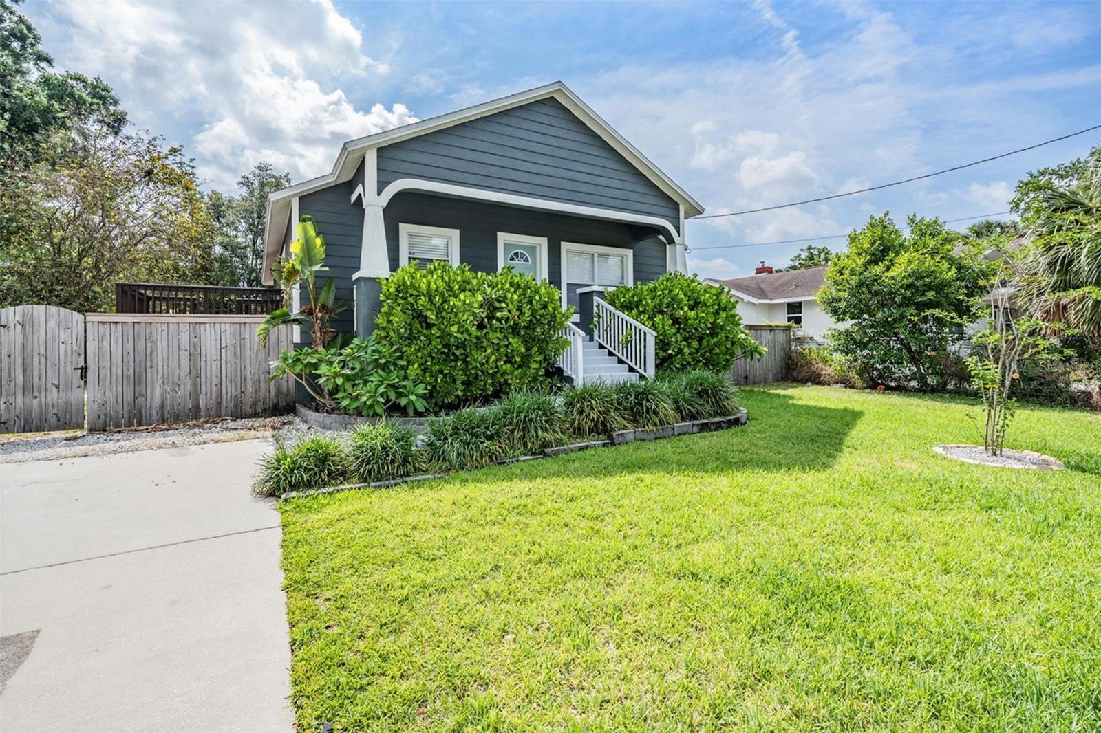 Listing photo id 30 for 4205 Suwanee Avenue