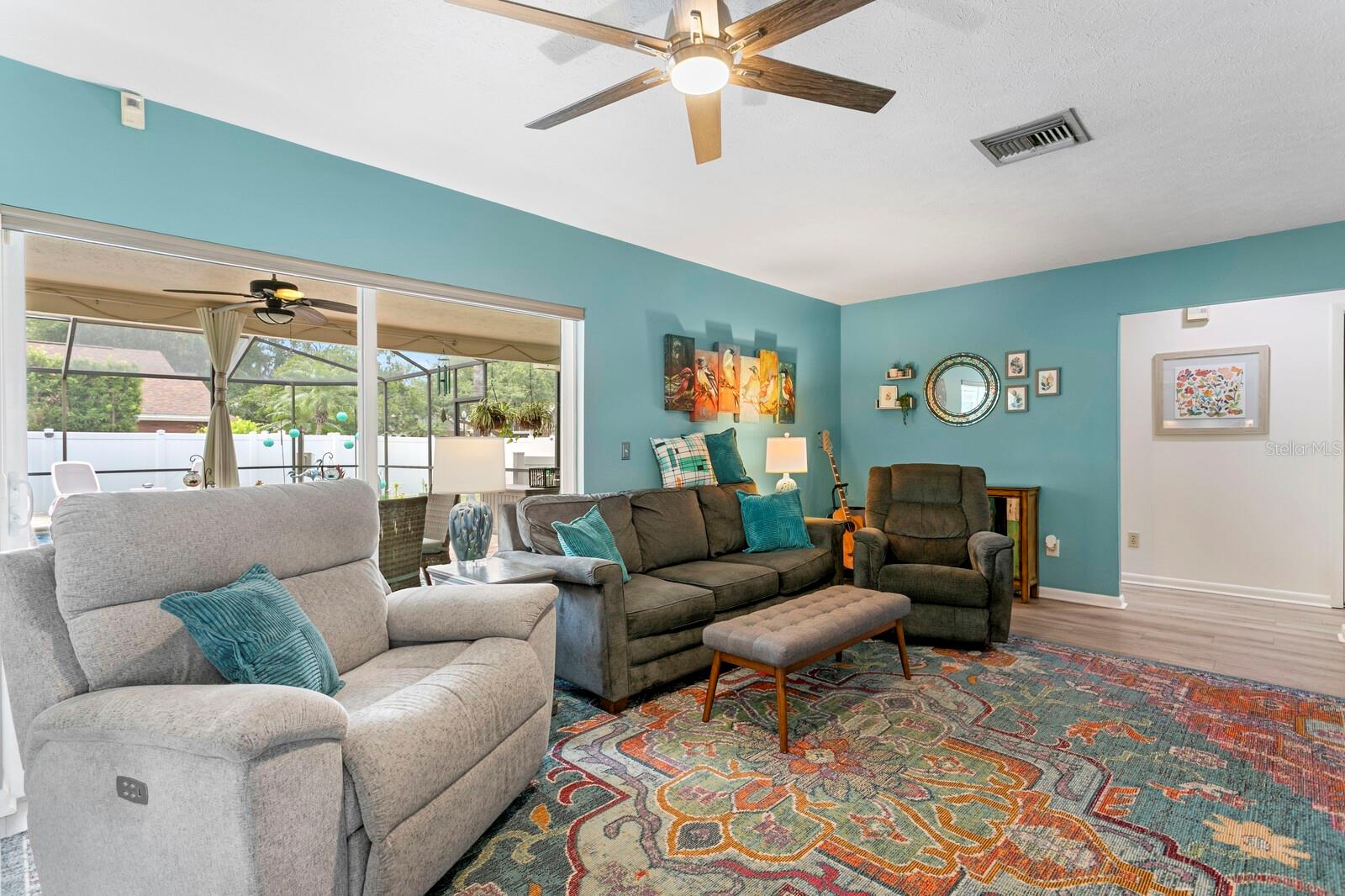 Image 14 of 58 For 13810 Lake Village Place