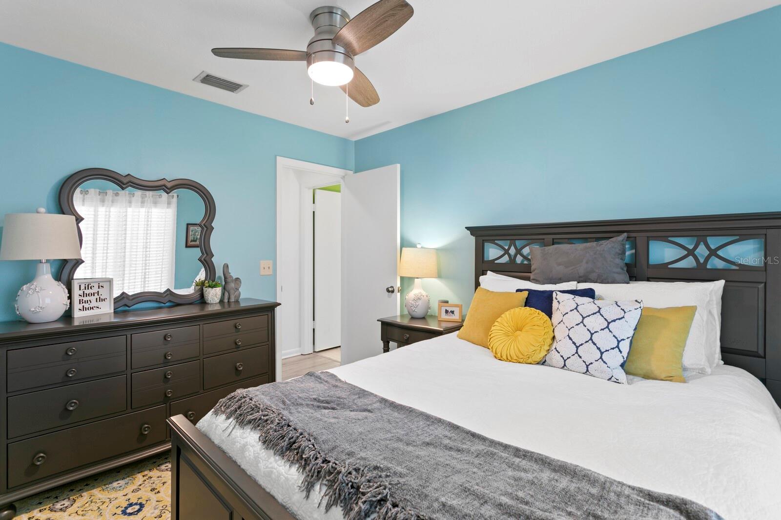 Image 34 of 58 For 13810 Lake Village Place