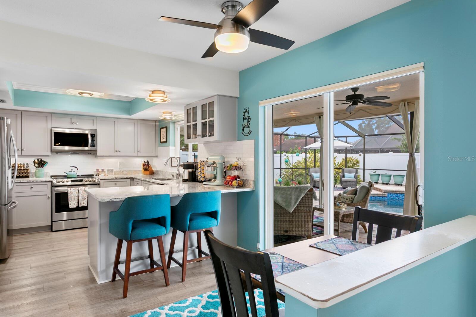 Image 4 of 58 For 13810 Lake Village Place