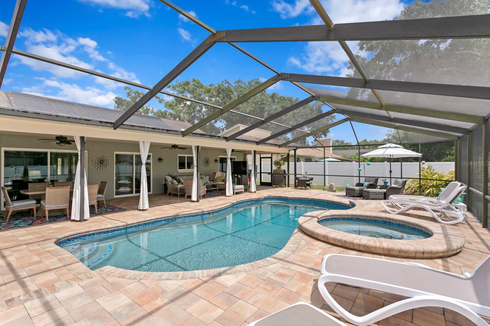 Image 7 of 58 For 13810 Lake Village Place