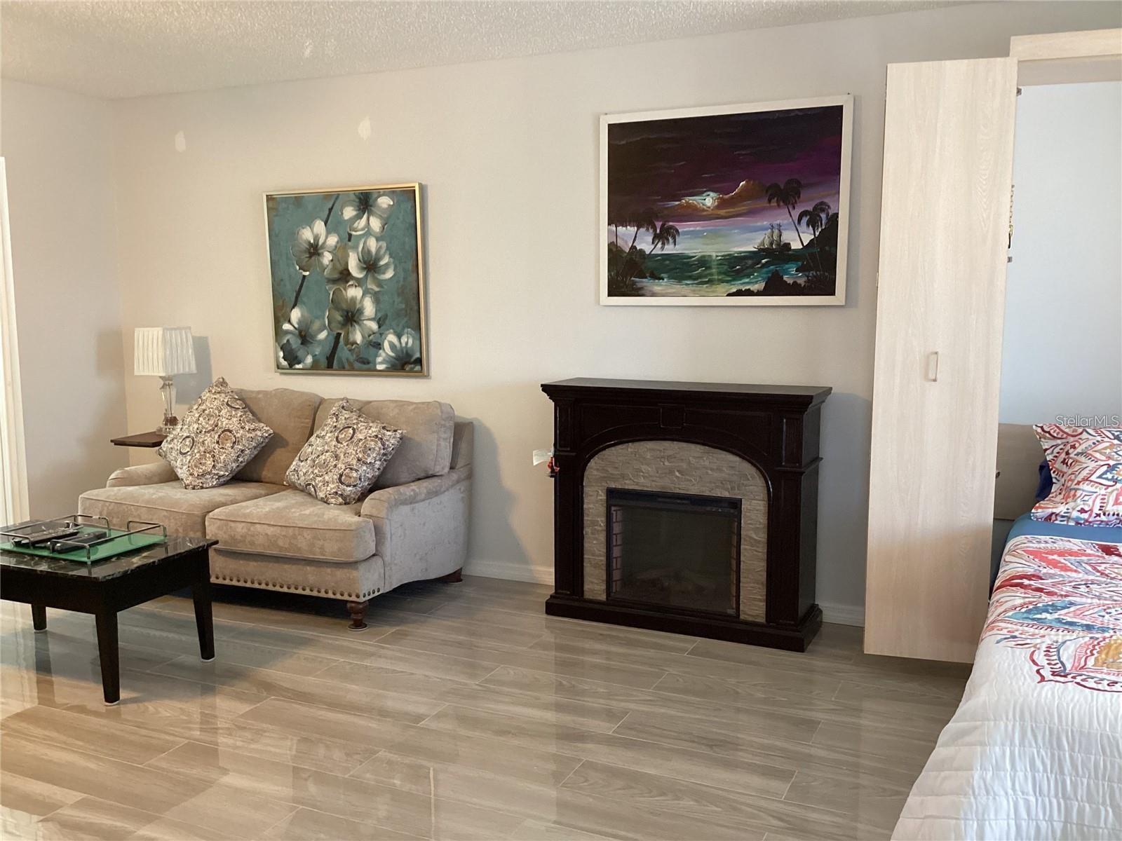 Image 3 of 20 For 7701 Starkey Road 704