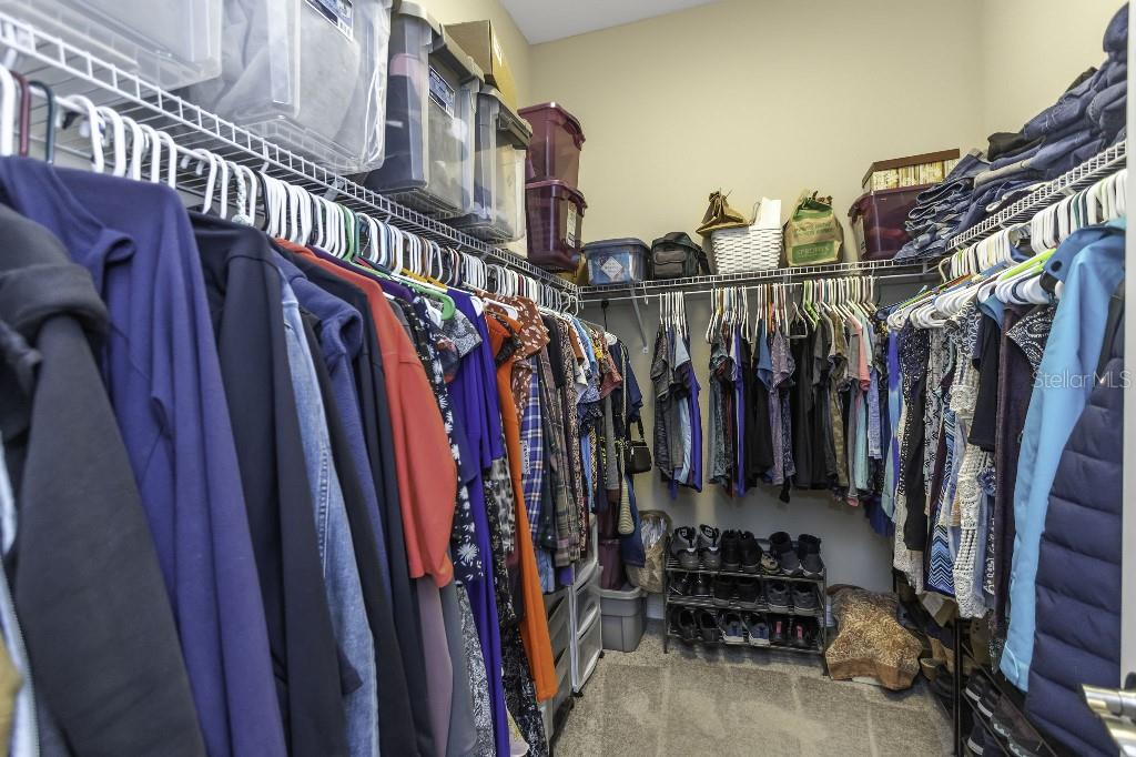 Listing photo id 31 for 4239 Woodland Retreat Boulevard