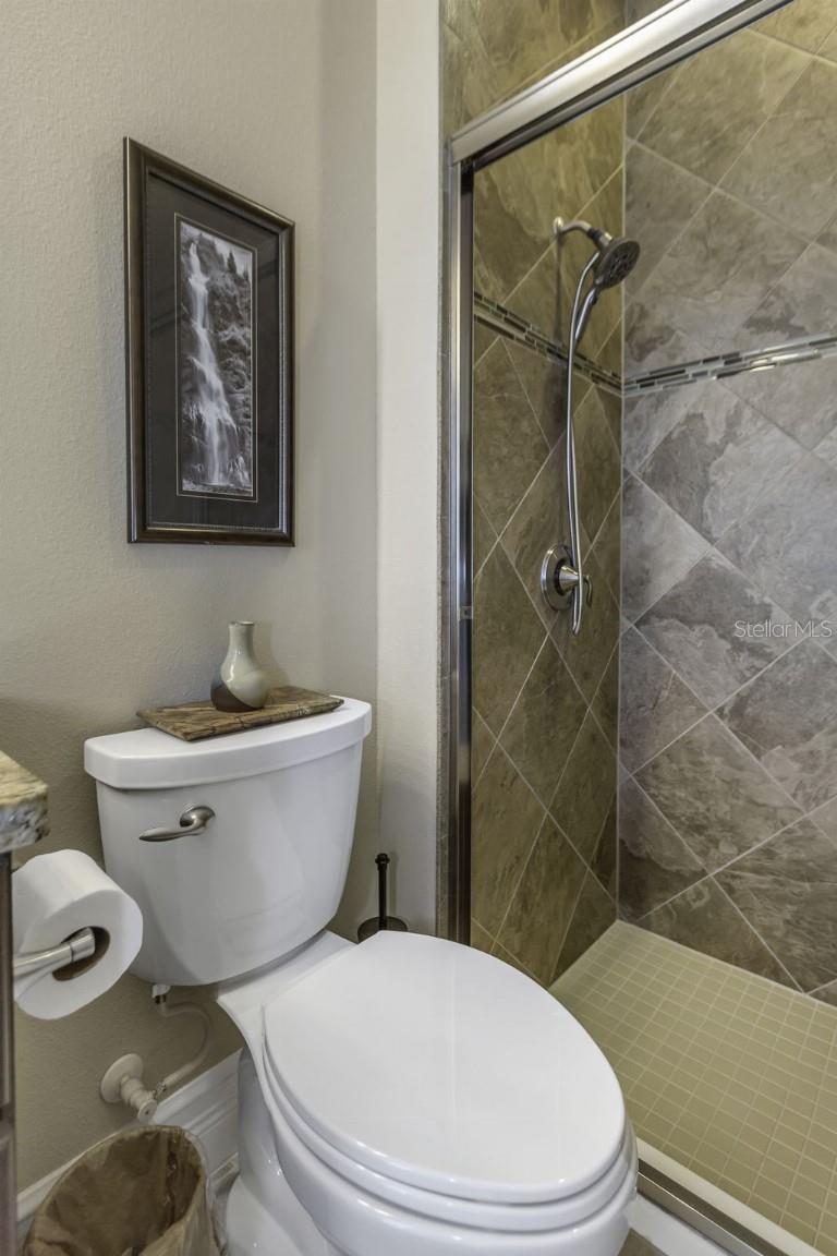 Listing photo id 45 for 4239 Woodland Retreat Boulevard