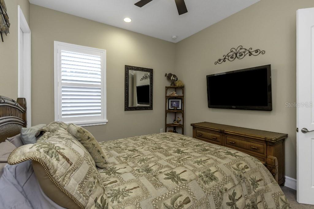 Listing photo id 51 for 4239 Woodland Retreat Boulevard