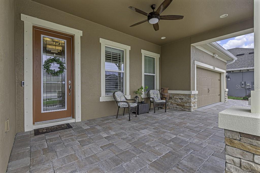 Listing photo id 4 for 4239 Woodland Retreat Boulevard