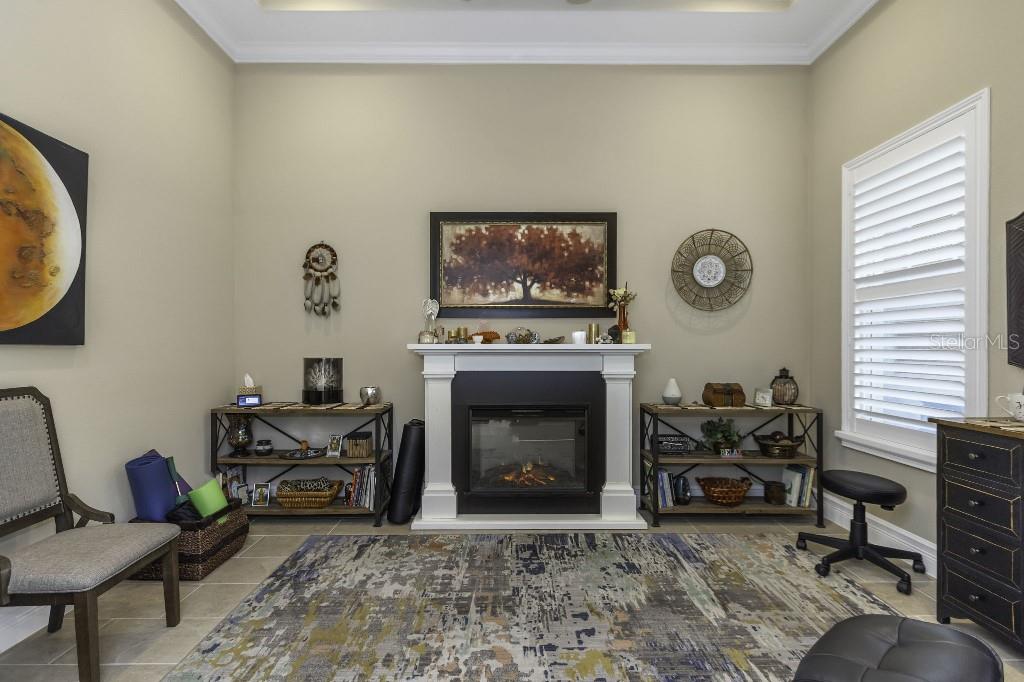 Listing photo id 61 for 4239 Woodland Retreat Boulevard