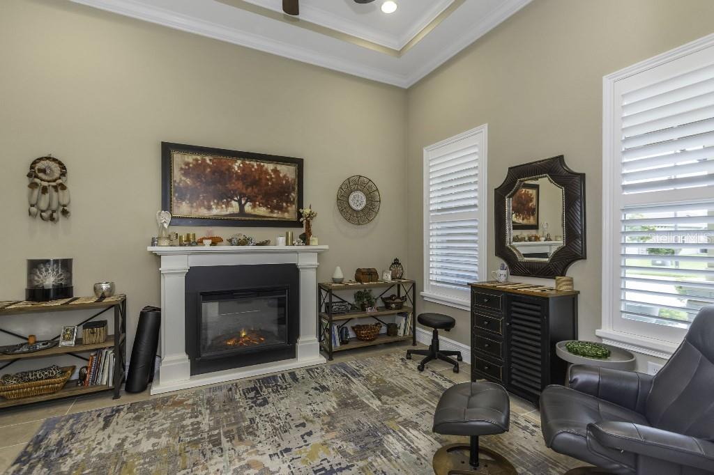 Listing photo id 62 for 4239 Woodland Retreat Boulevard
