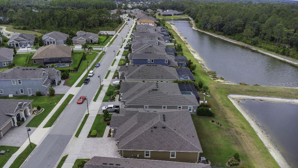 Listing photo id 70 for 4239 Woodland Retreat Boulevard