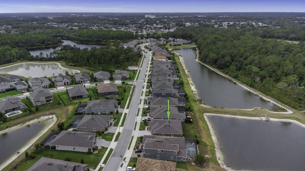 Listing photo id 76 for 4239 Woodland Retreat Boulevard