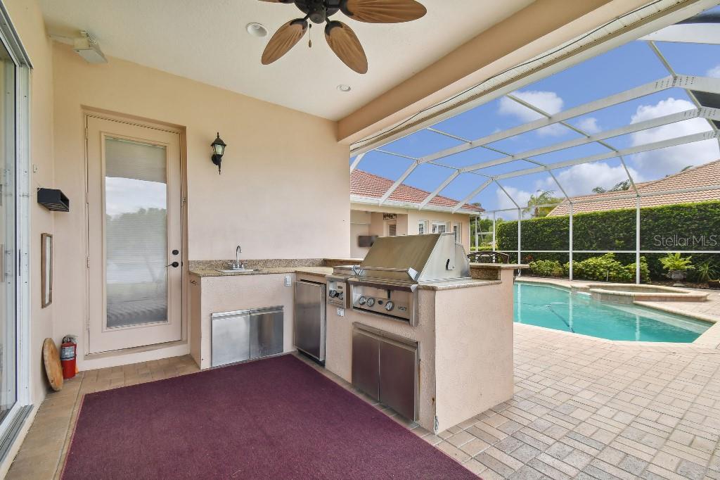 Listing photo id 27 for 17923 Arbor Haven Drive