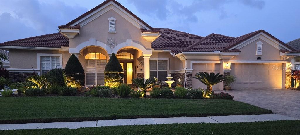 Listing photo id 1 for 17923 Arbor Haven Drive