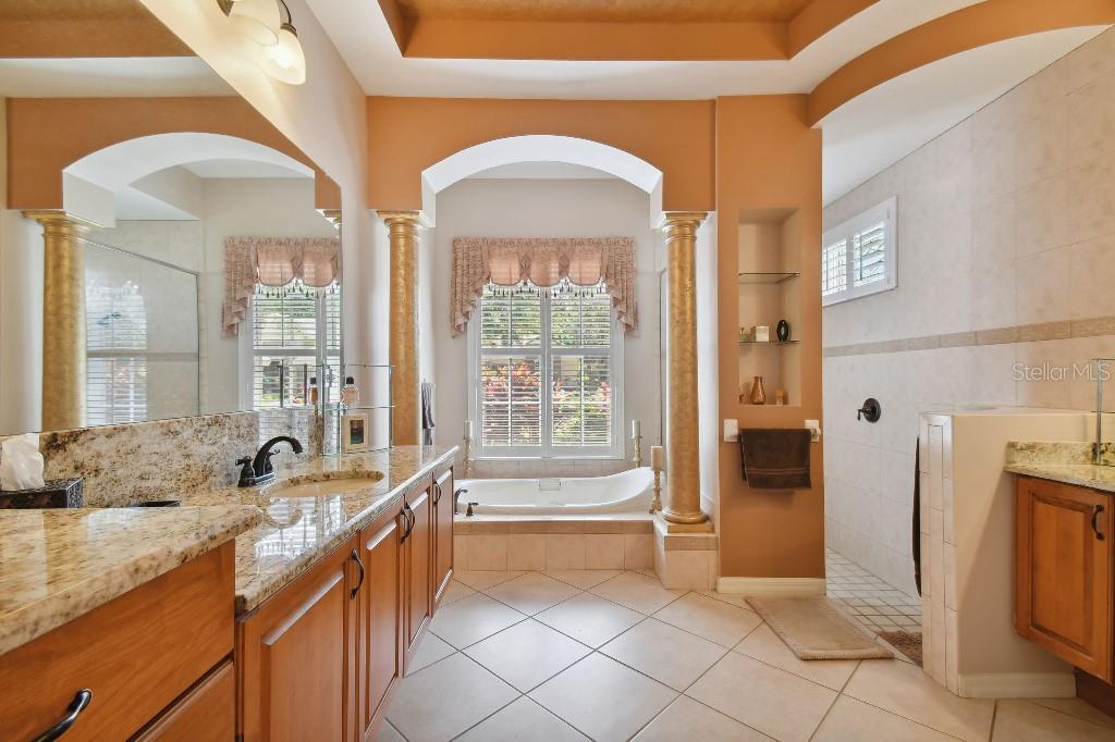 Listing photo id 32 for 17923 Arbor Haven Drive