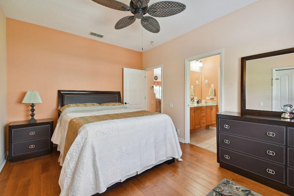 Listing photo id 36 for 17923 Arbor Haven Drive