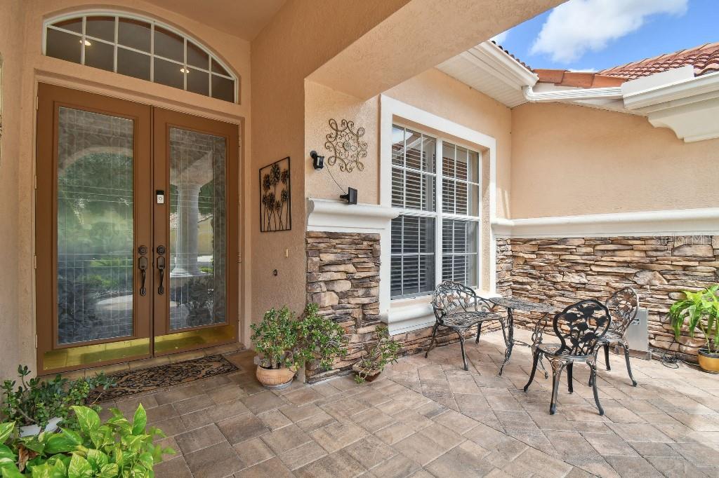 Listing photo id 7 for 17923 Arbor Haven Drive