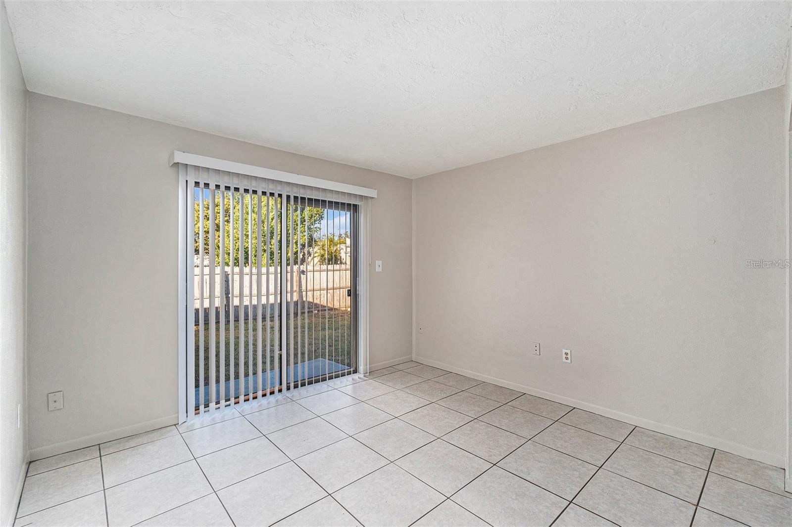 Listing photo id 16 for 4309 Cedar Grove Street