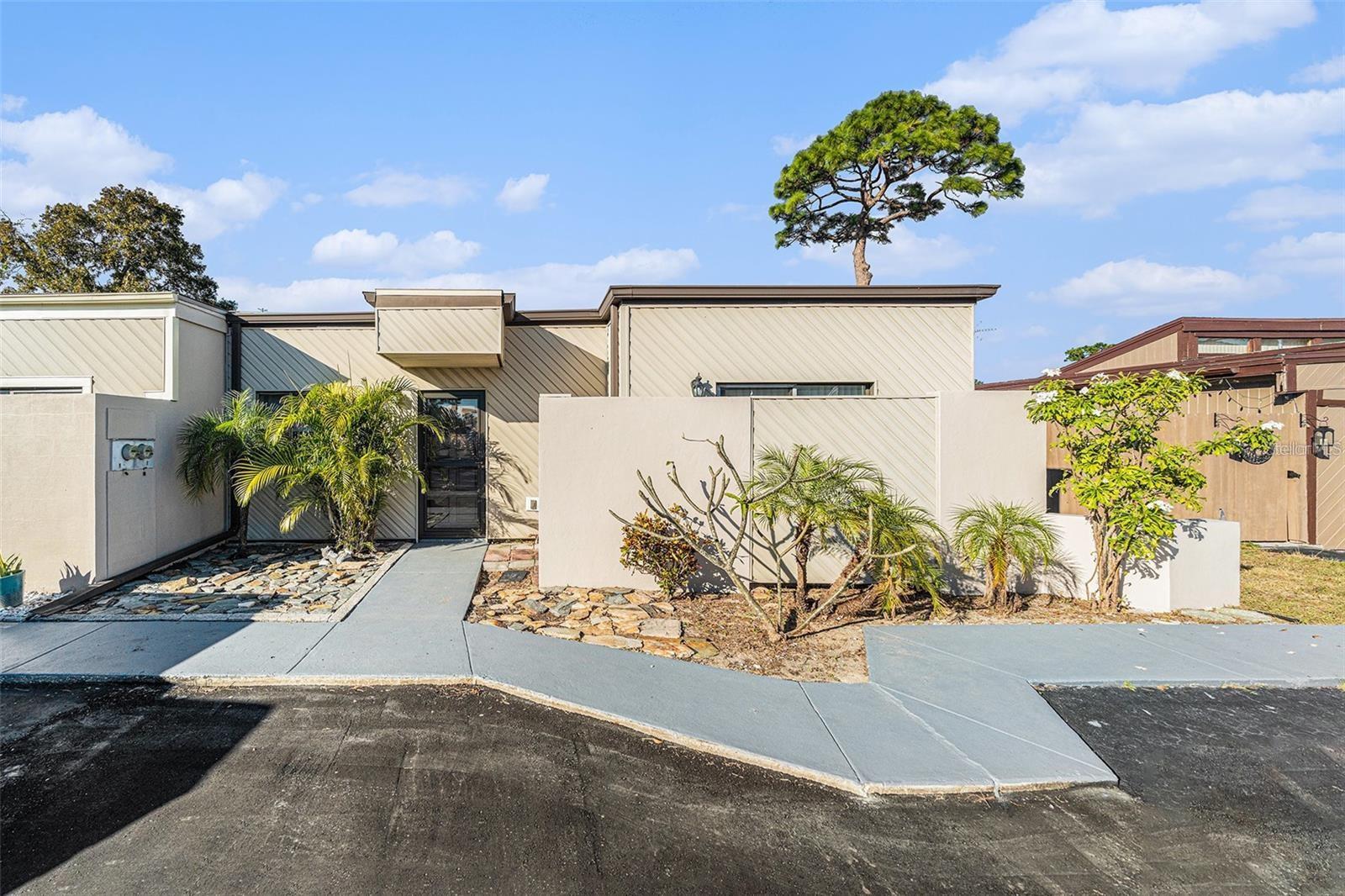 Listing photo id 0 for 4309 Cedar Grove Street