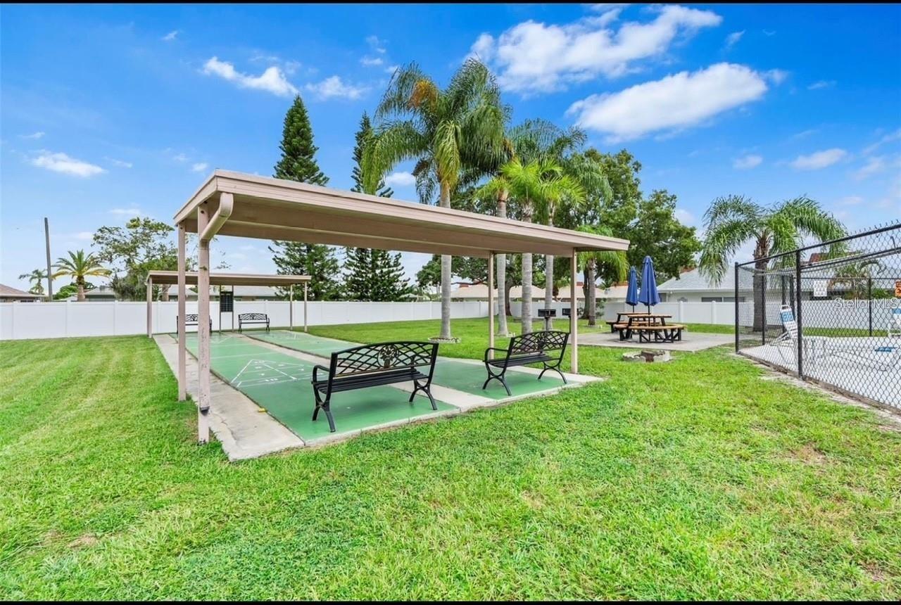 Listing photo id 27 for 4309 Cedar Grove Street
