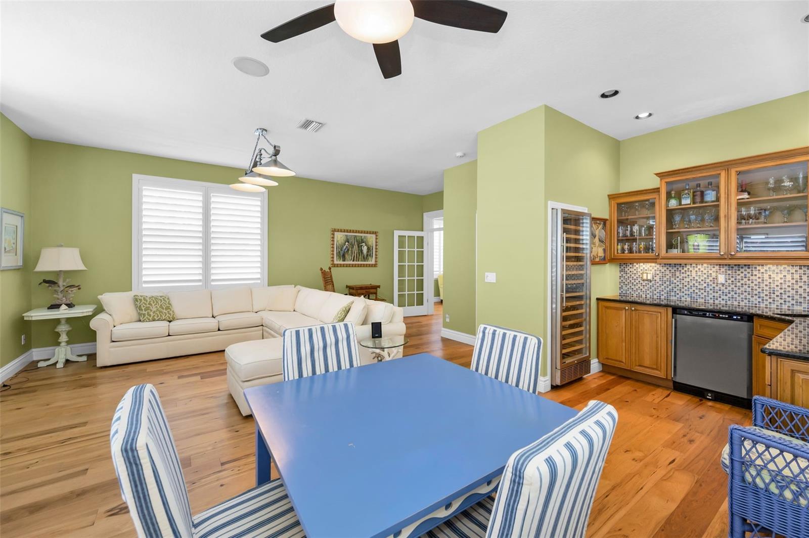 Image 13 of 49 For 13303 Gulf Lane