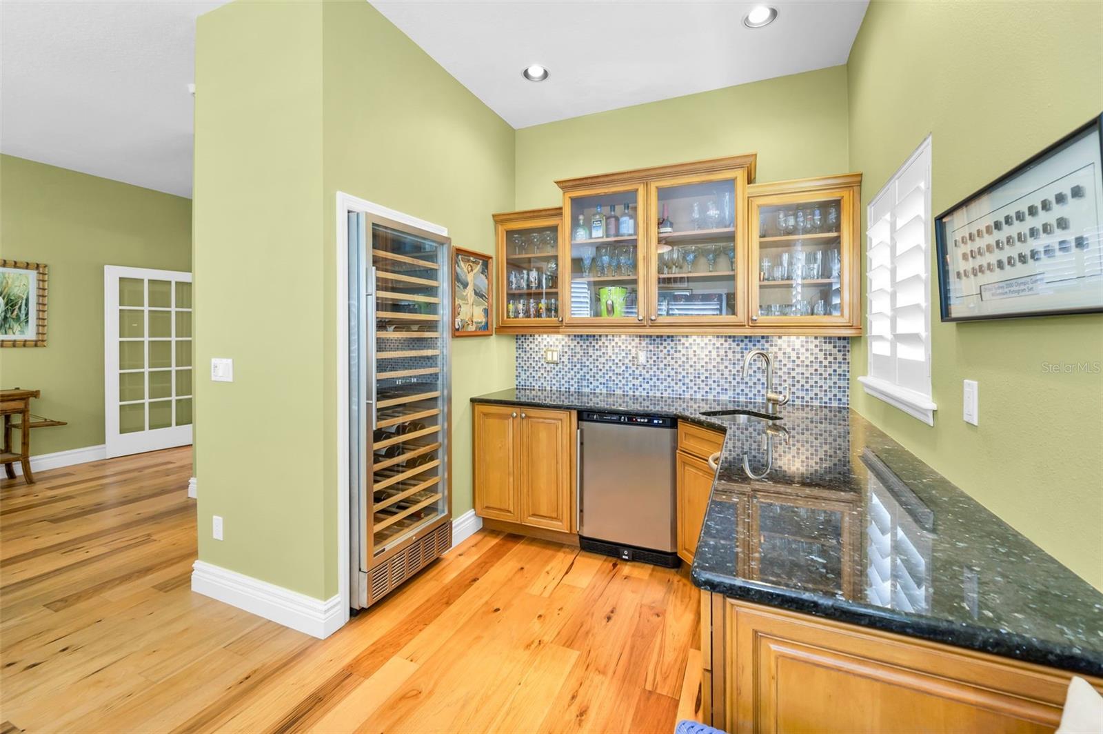 Image 14 of 49 For 13303 Gulf Lane