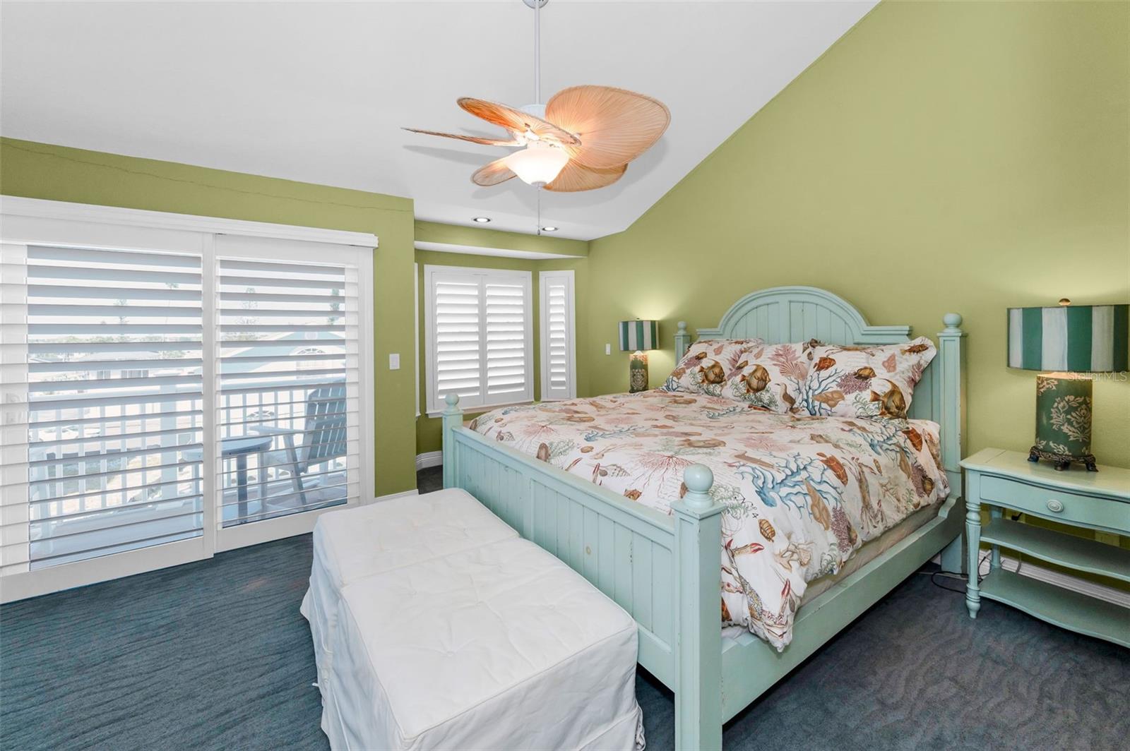 Image 25 of 49 For 13303 Gulf Lane