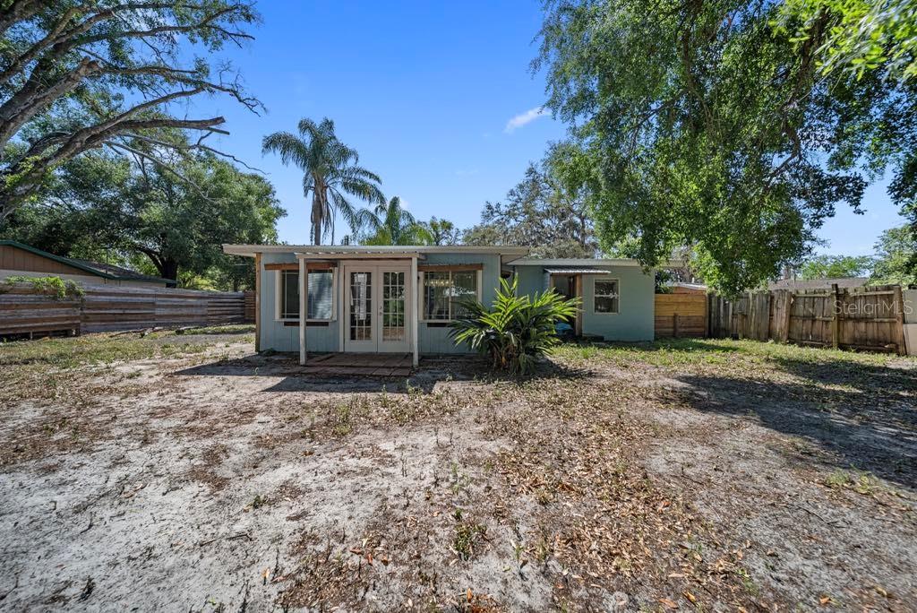 Image 20 of 22 For 12304 Woodleigh Avenue