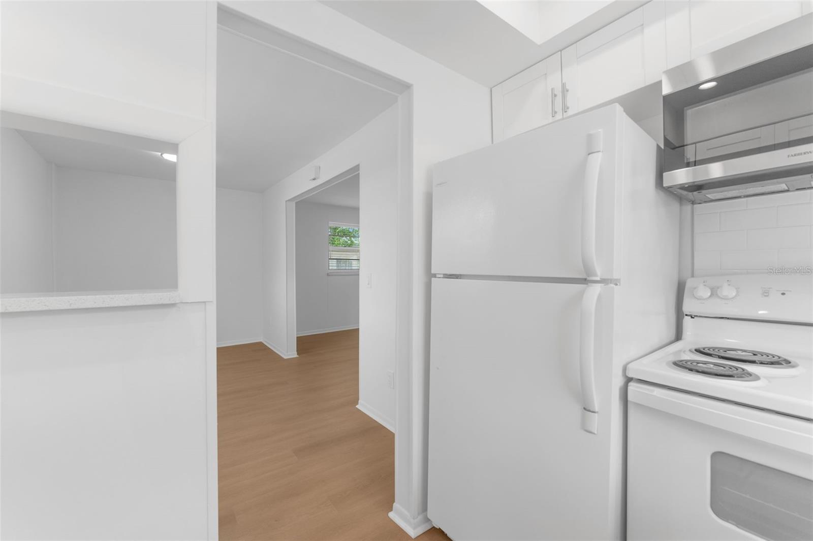 Image 11 of 30 For 125 8th Avenue Ne B