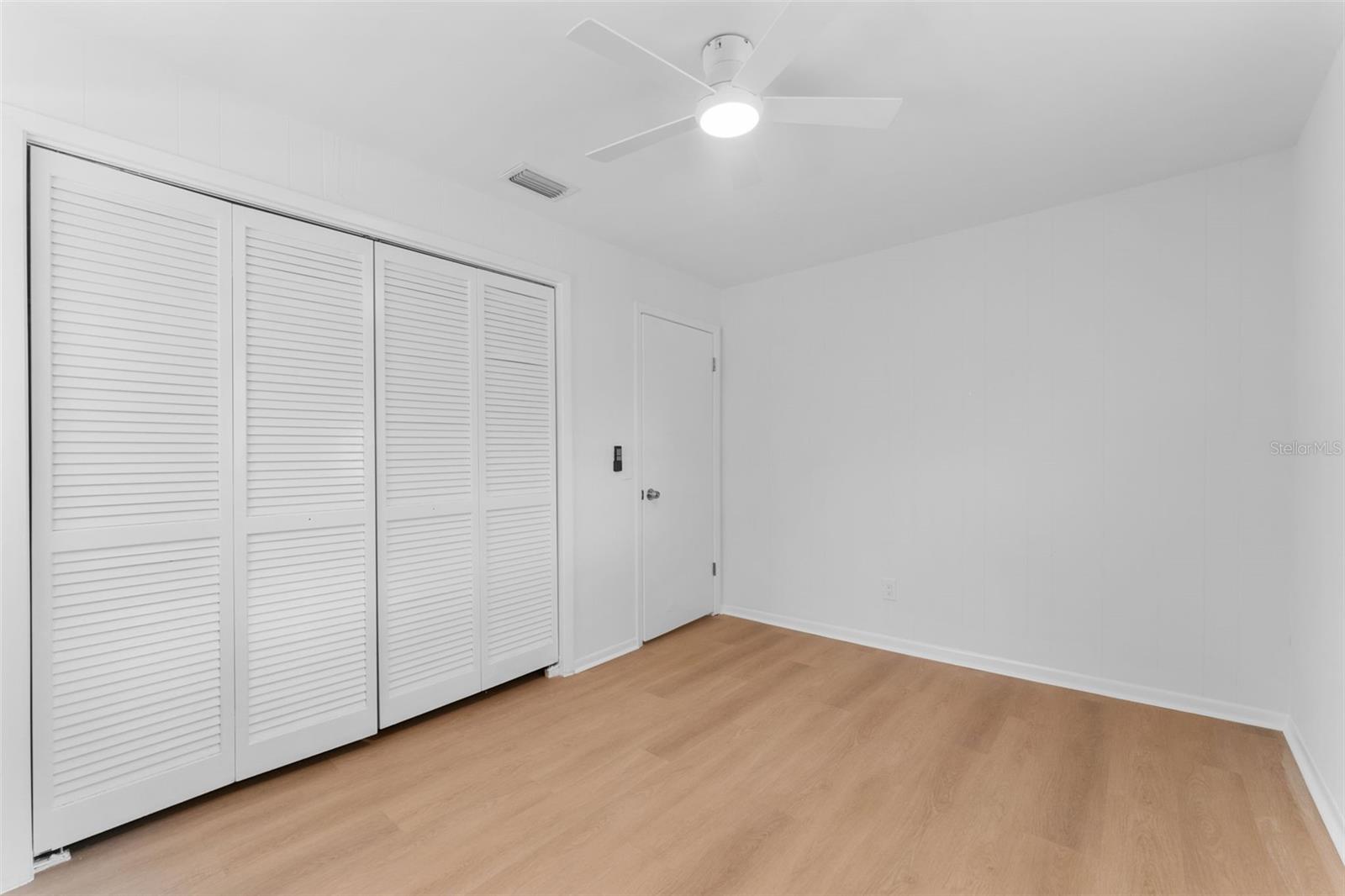Image 14 of 30 For 125 8th Avenue Ne B
