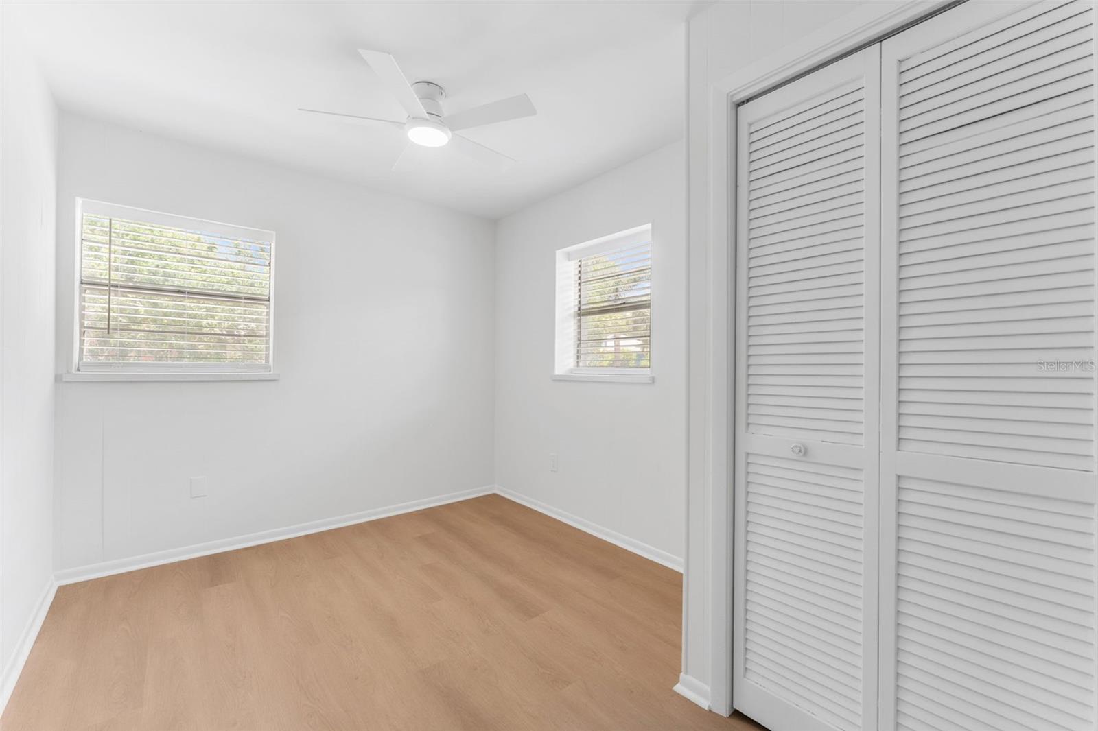 Image 17 of 30 For 125 8th Avenue Ne B