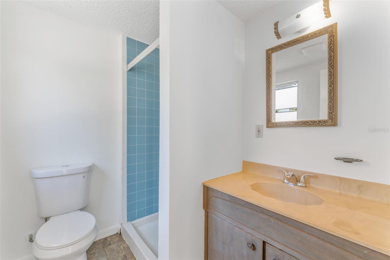 Image 20 of 30 For 125 8th Avenue Ne B