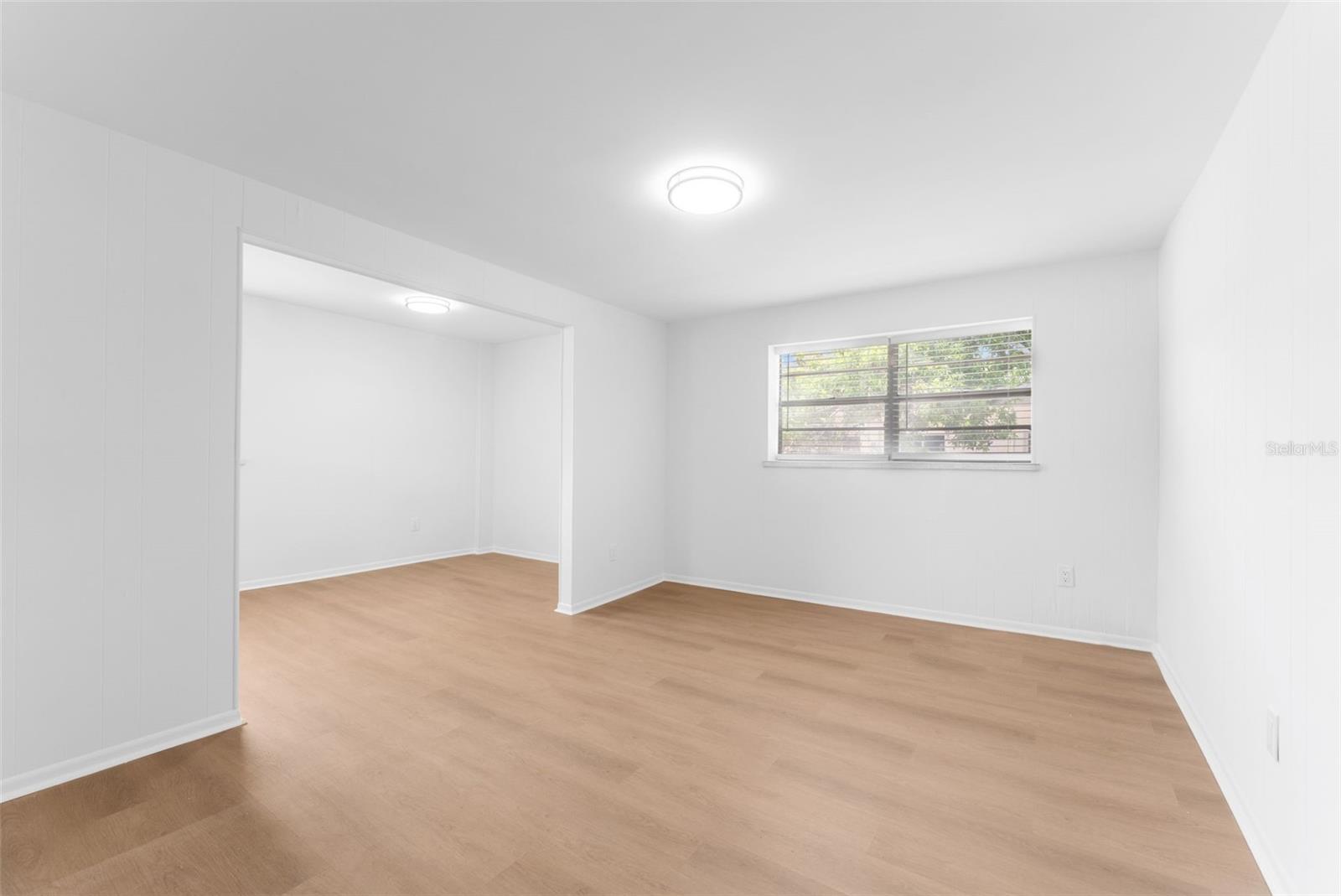 Image 5 of 30 For 125 8th Avenue Ne B