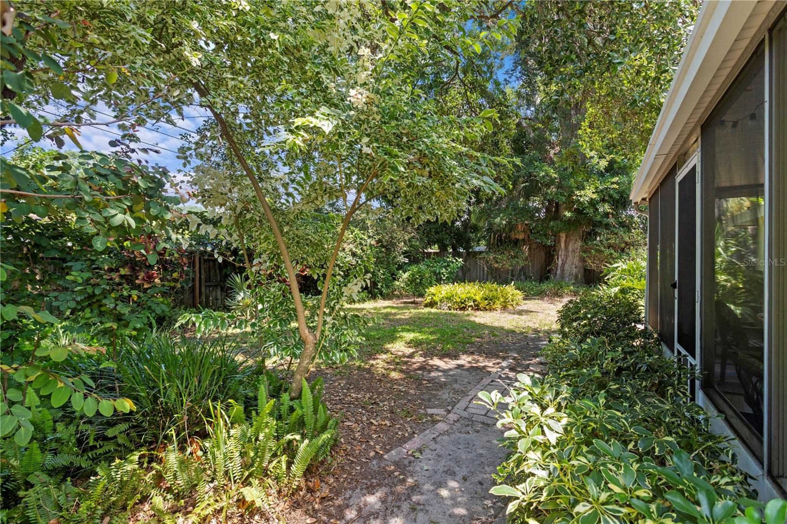 Image 21 of 31 For 2136 Cunningham Drive