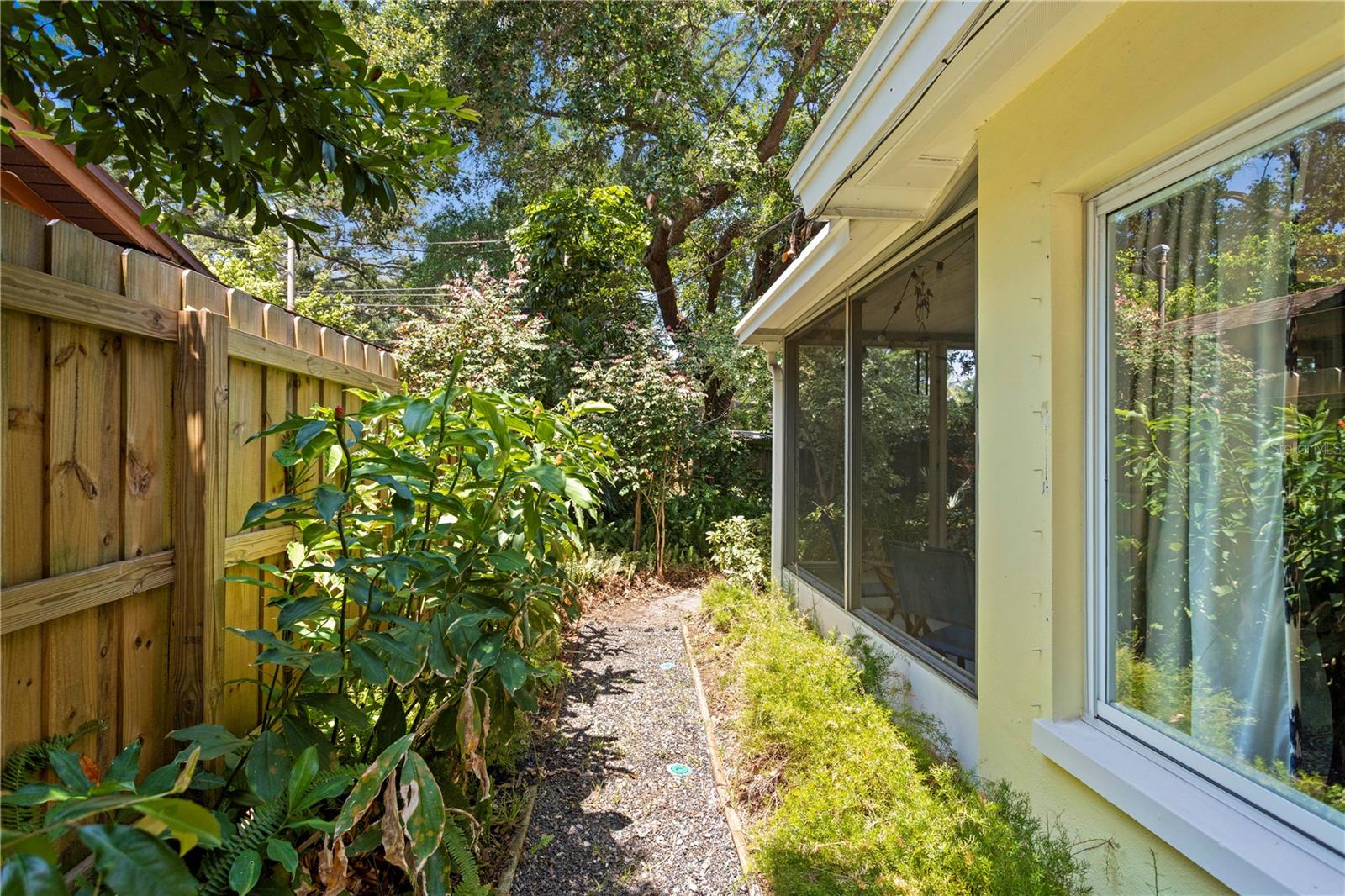 Image 22 of 31 For 2136 Cunningham Drive