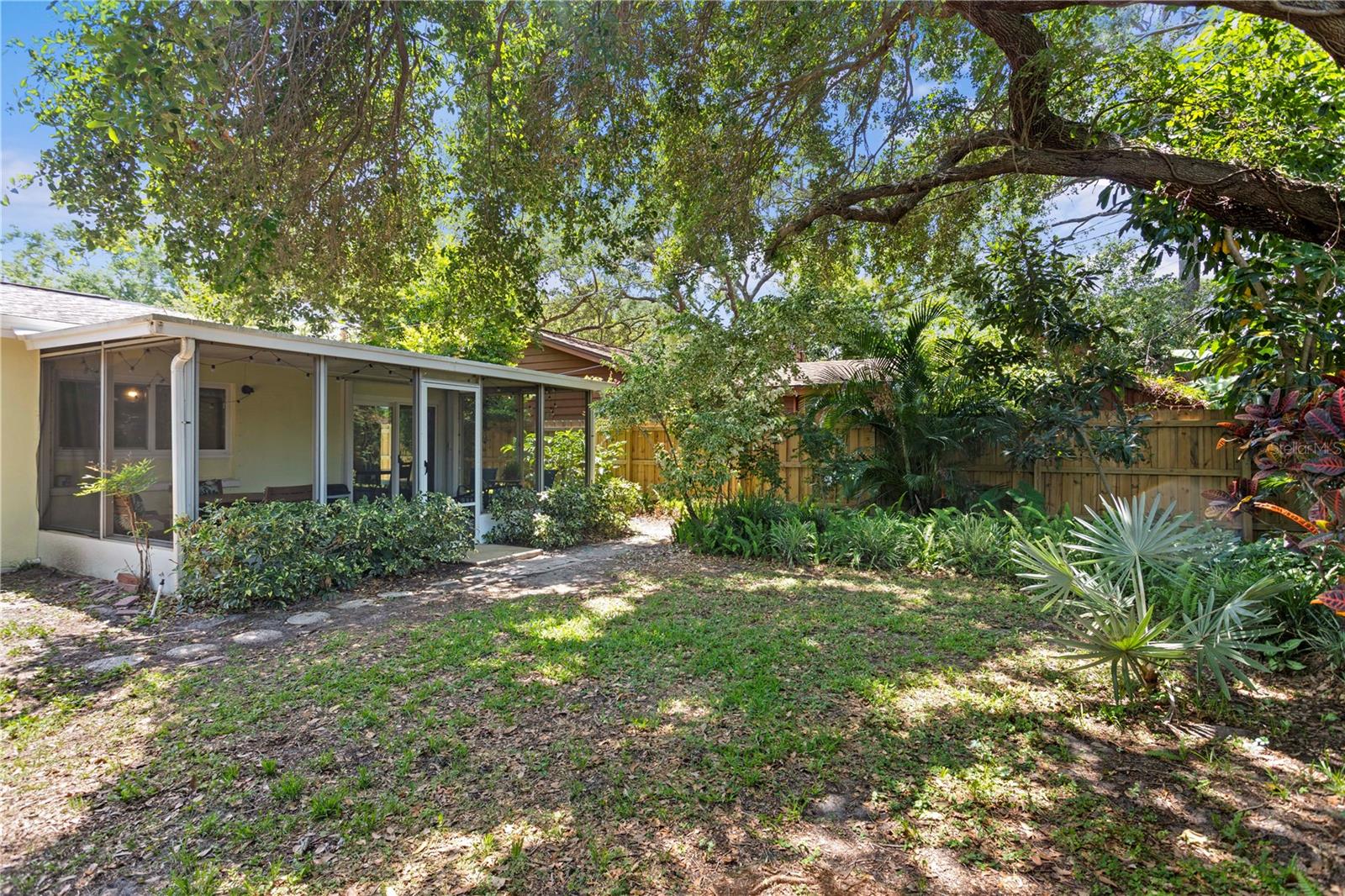 Image 23 of 31 For 2136 Cunningham Drive