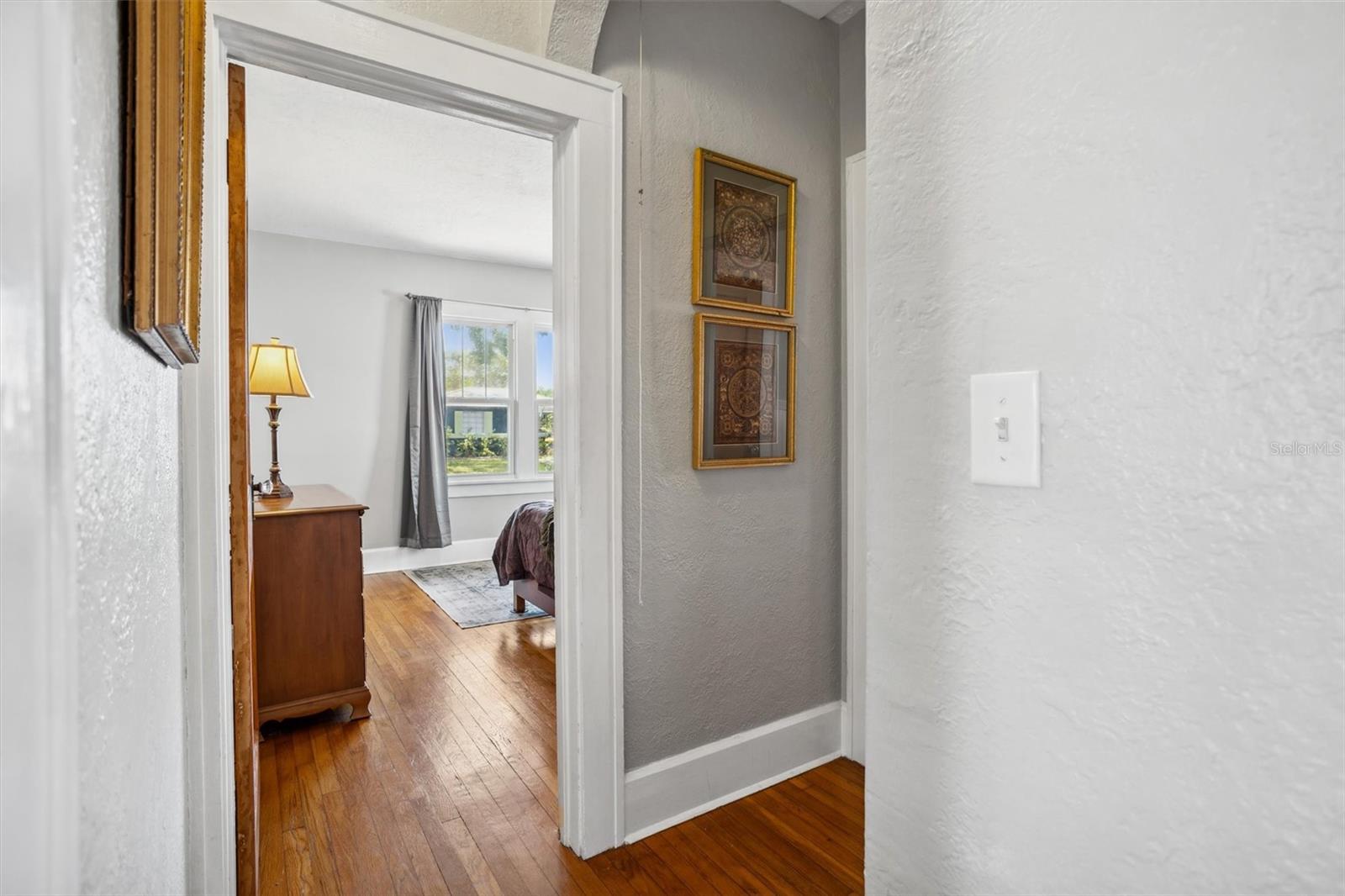 Image 19 of 56 For 2723 8th Avenue N