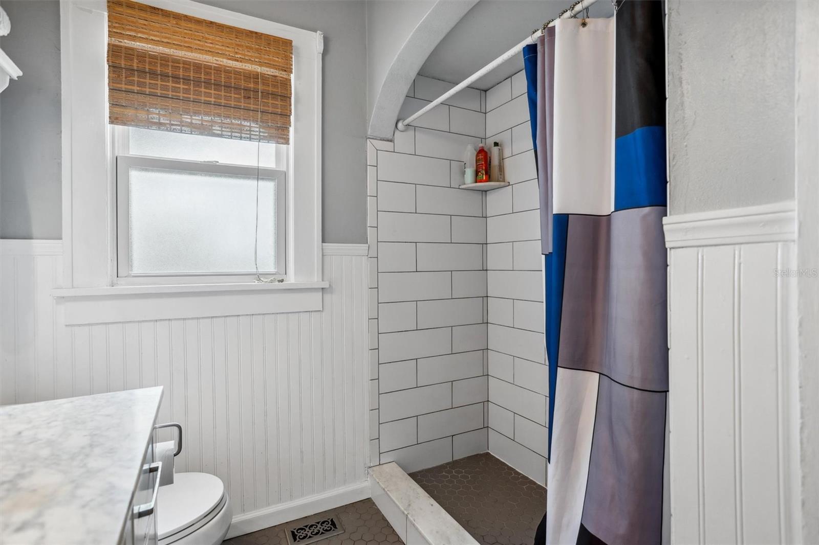 Image 23 of 56 For 2723 8th Avenue N