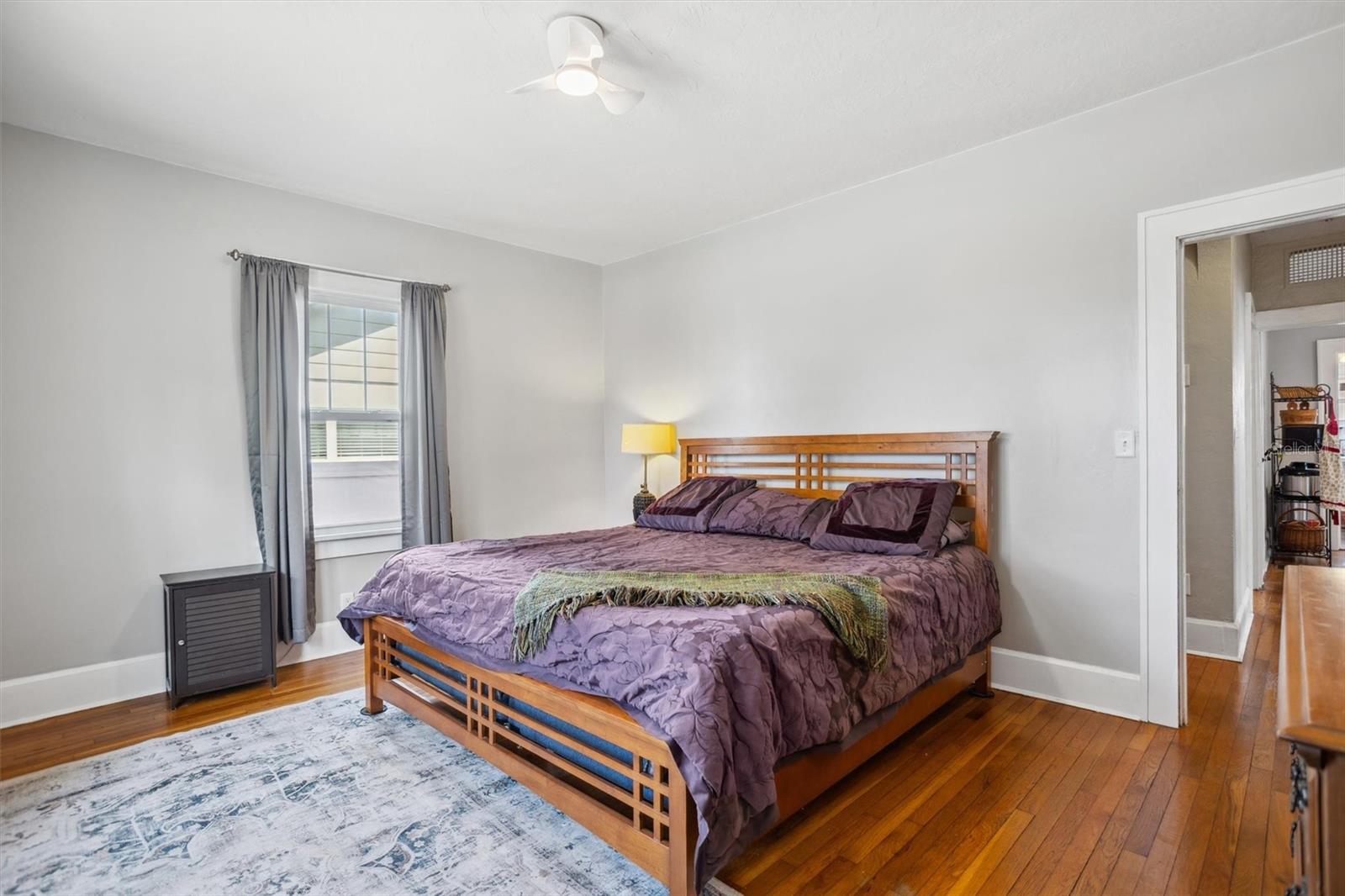 Image 25 of 56 For 2723 8th Avenue N