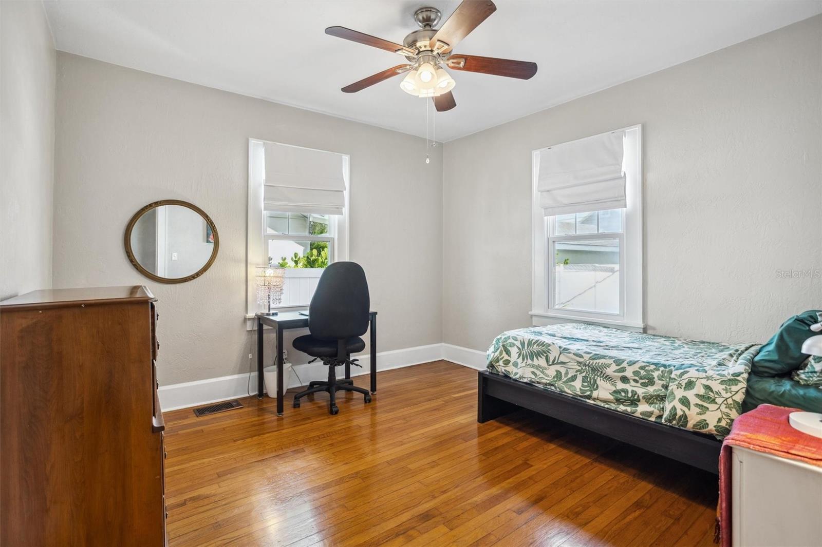 Image 28 of 56 For 2723 8th Avenue N