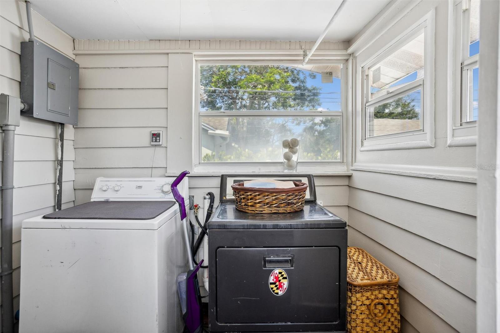 Image 34 of 56 For 2723 8th Avenue N