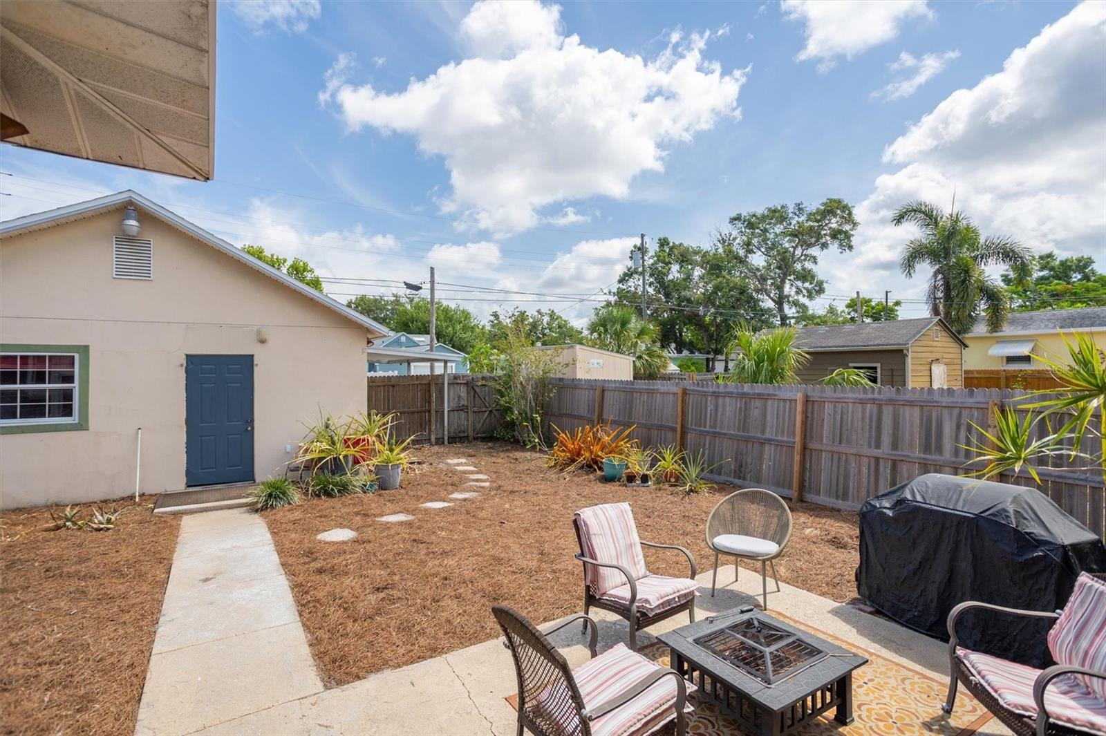 Image 42 of 56 For 2723 8th Avenue N