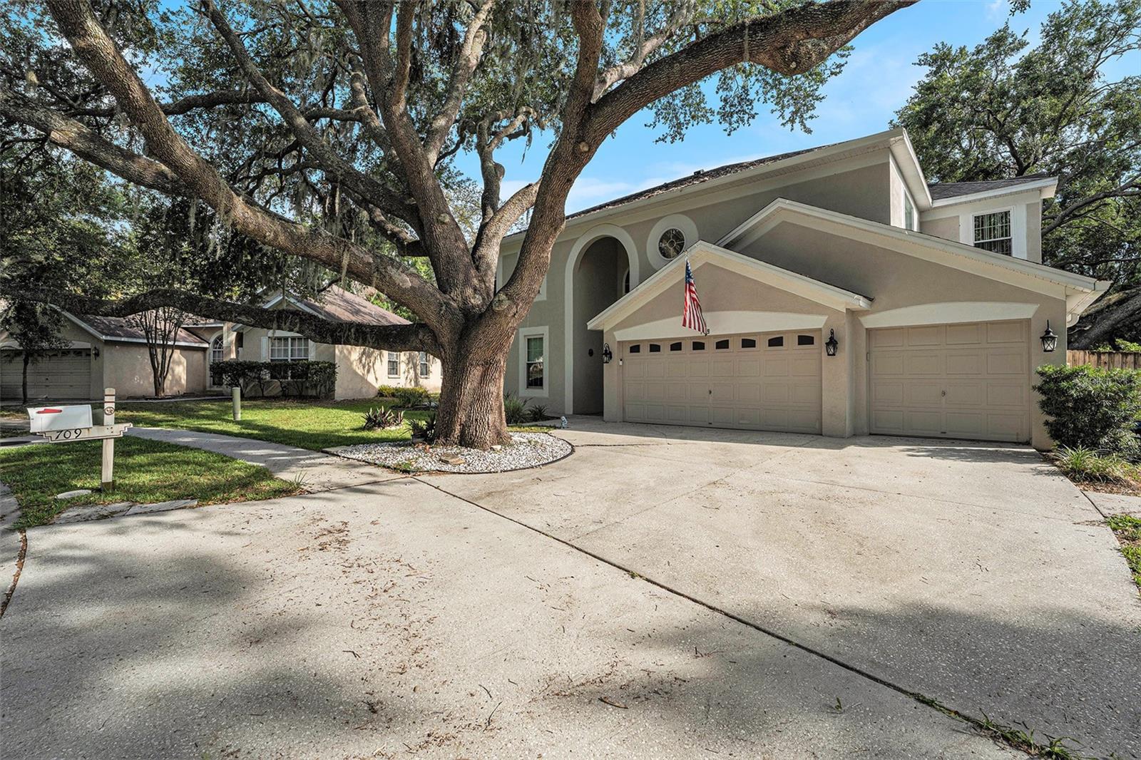 Image 2 of 60 For 709 Grand Canyon Drive